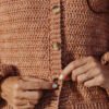 Construcción de chaqueta a crochet con mangas fantasía - Imagen 2
